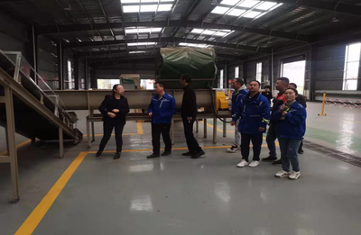 省、市土肥專業(yè)技術(shù)人員到七星關(guān)區(qū)有機肥企業(yè)開展技術(shù)指導(dǎo)